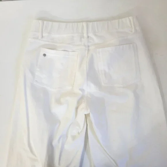 Neon Buddha White Pull-On Tapered Leg Jeans Style Pants - Picture 3 of 5